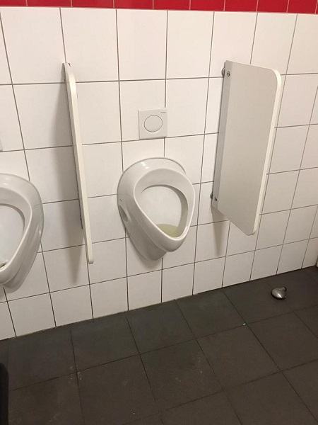  verstopt urinoir Nieuw-Vennep